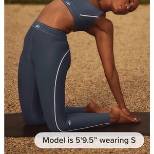 ALO Airlift High Waist Suit up leggings Blue Stone Size Small SOLD OUT ONLINE